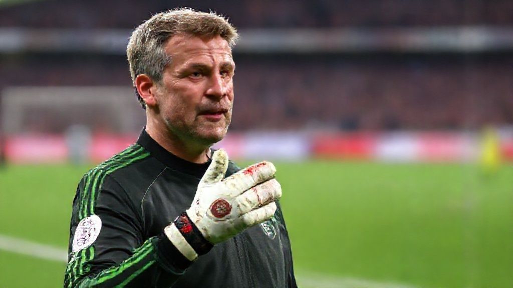 诺伊尔致命失误葬送拜仁！卡恩怒斥VAR漏判 枪手3-1终结德甲霸主不败金身