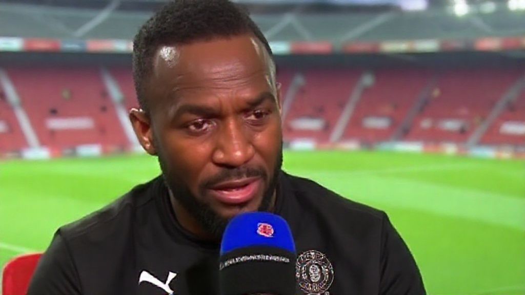 安东尼泪洒发布会！贝蒂斯飞翼染红缺席德比